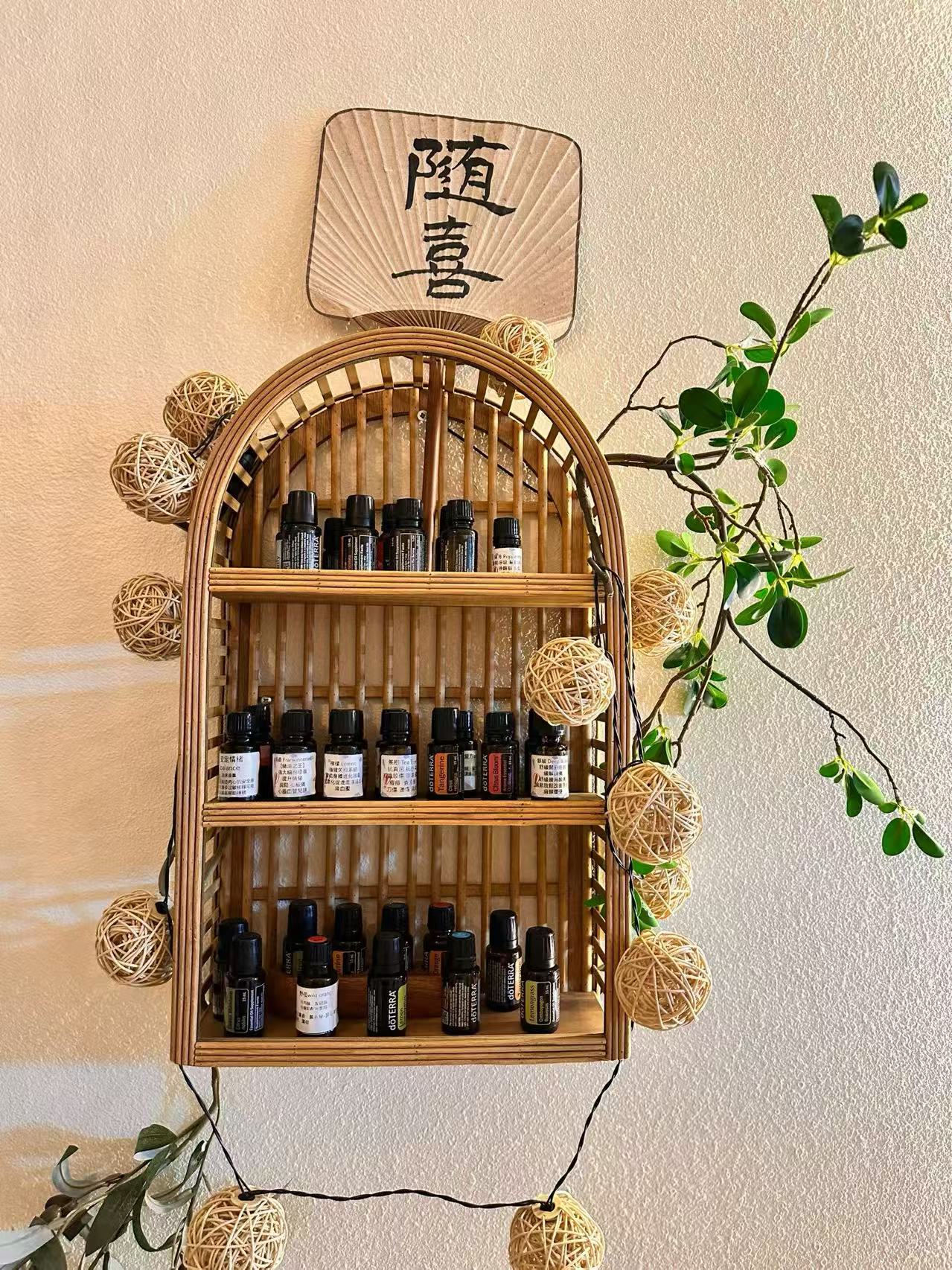 Yu Hair 精油陈列架